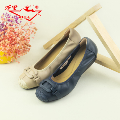 万里新款真皮女鞋舒适套脚休闲鞋百搭圆头通勤单鞋SMT2785