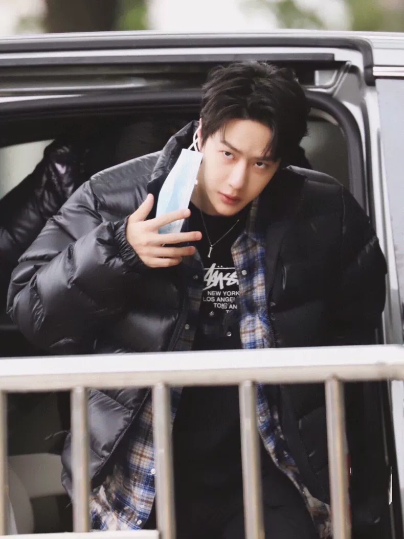 FCG美式Drake公鸭风格联名纯色立体Logo百搭短款羽绒服王一博同款