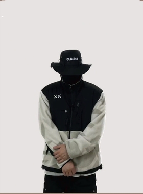 FCG自主艺术家KAWS联名FW22黑白迷彩刺绣字母Logo摇粒绒立领夹克