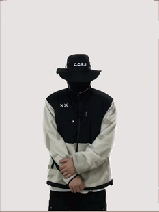 FCG自主艺术家KAWS联名FW22黑白迷彩刺绣字母Logo摇粒绒立领夹克