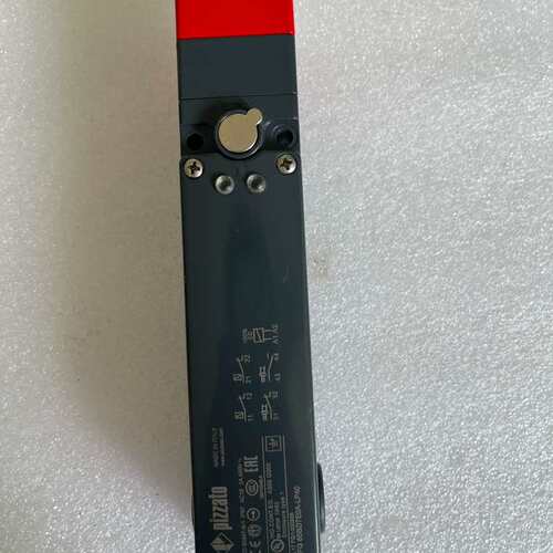 议价意大利Pizzato安全开关，型号FG 60BD7E0A-L