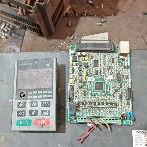 议价大元DR300-T3-015G/018P变频器主板和面板
