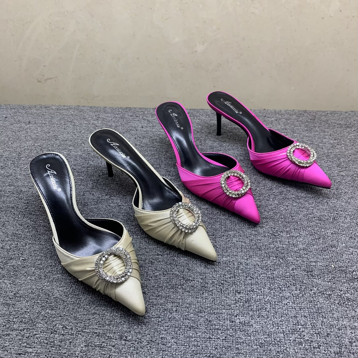 断码特价-细跟高跟鞋尖头半托