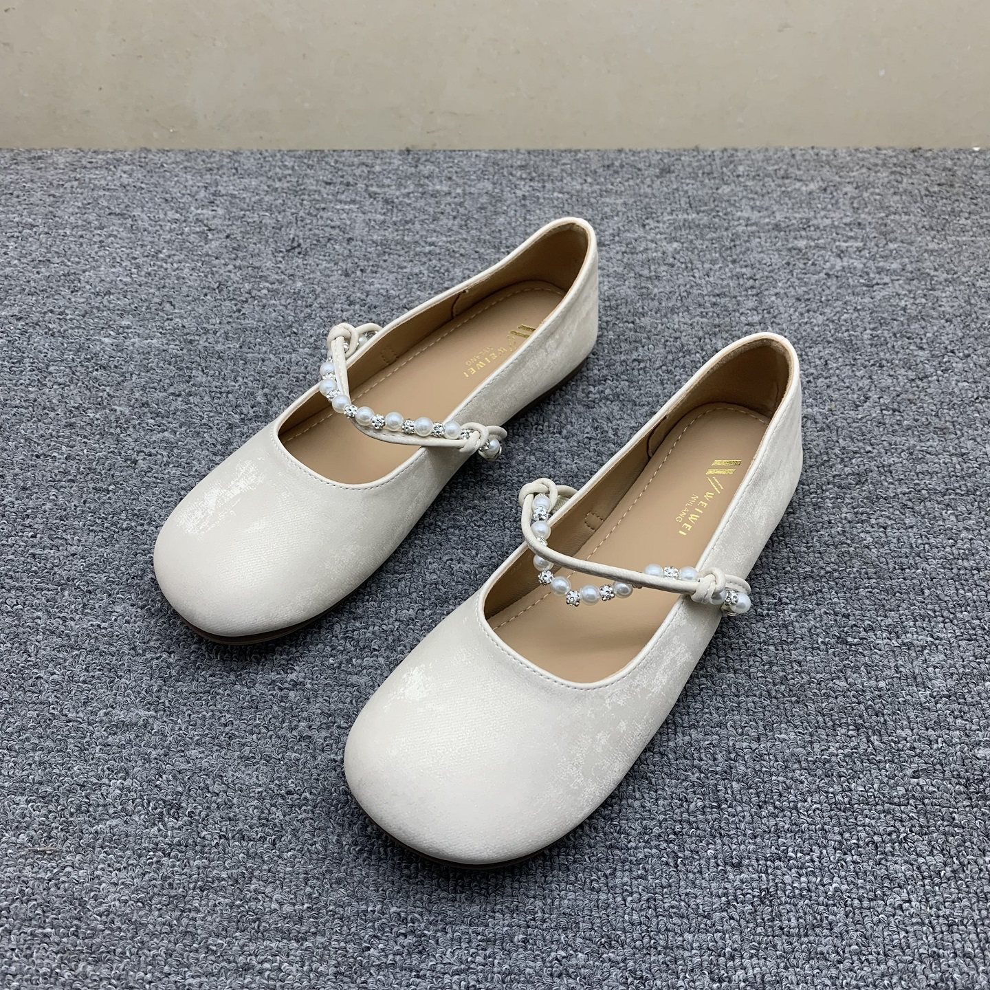 新中式芭蕾珍珠平底单鞋女2026春季新款法式浅口玛丽珍鞋大码女鞋,女鞋,玛丽珍鞋,淘宝优惠券,粉丝福利购,淘宝优惠卷