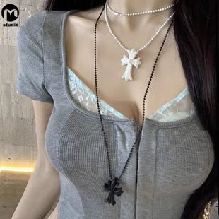 暗黑十字架项链女冷淡风高级感吊坠小众设计感长款颈链叠戴锁骨链