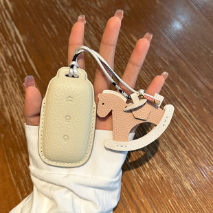 适用吉利A7银河钥匙套25新款 e5汽车L6L7e8星舰7高端真皮全包壳扣