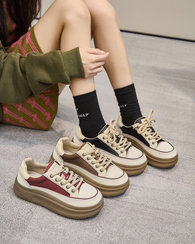 温州潮鞋2025春新款厚底真皮擦色圆头面包鞋休闲风舒适女鞋99521