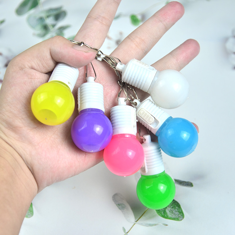迷你仿真创意可爱发光小灯泡 钥匙圈扣J书包挂件礼品饰品吊板玩具