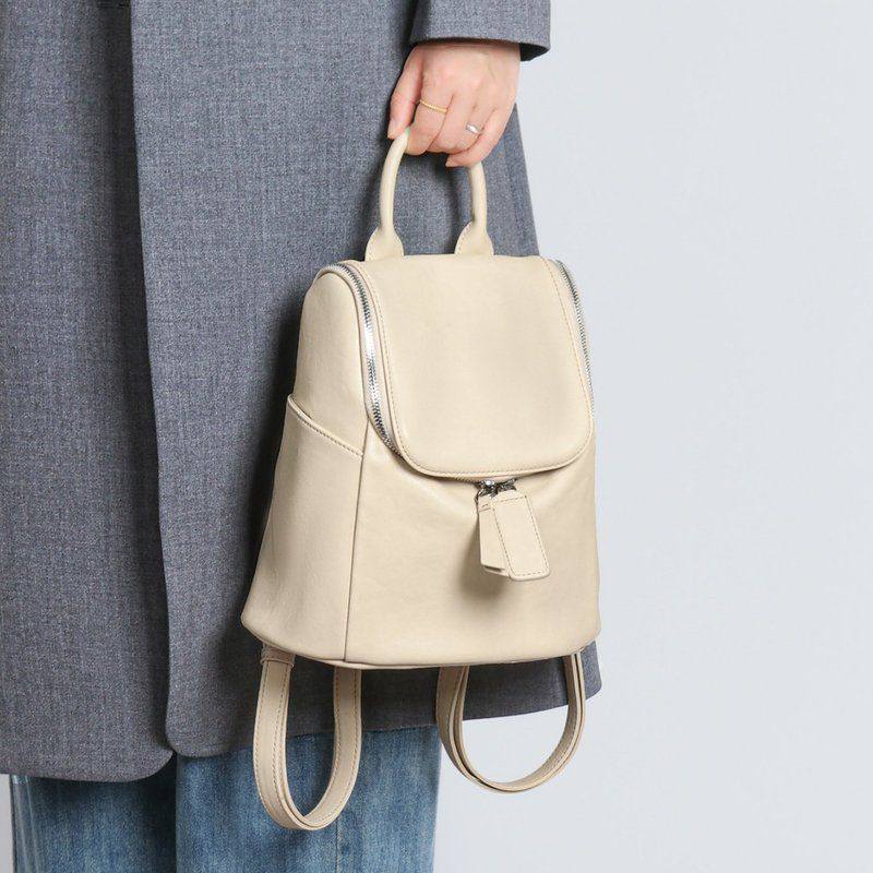 双肩包女斜跨真皮轻便百搭小众复古大容量头层牛皮通勤旅游背包