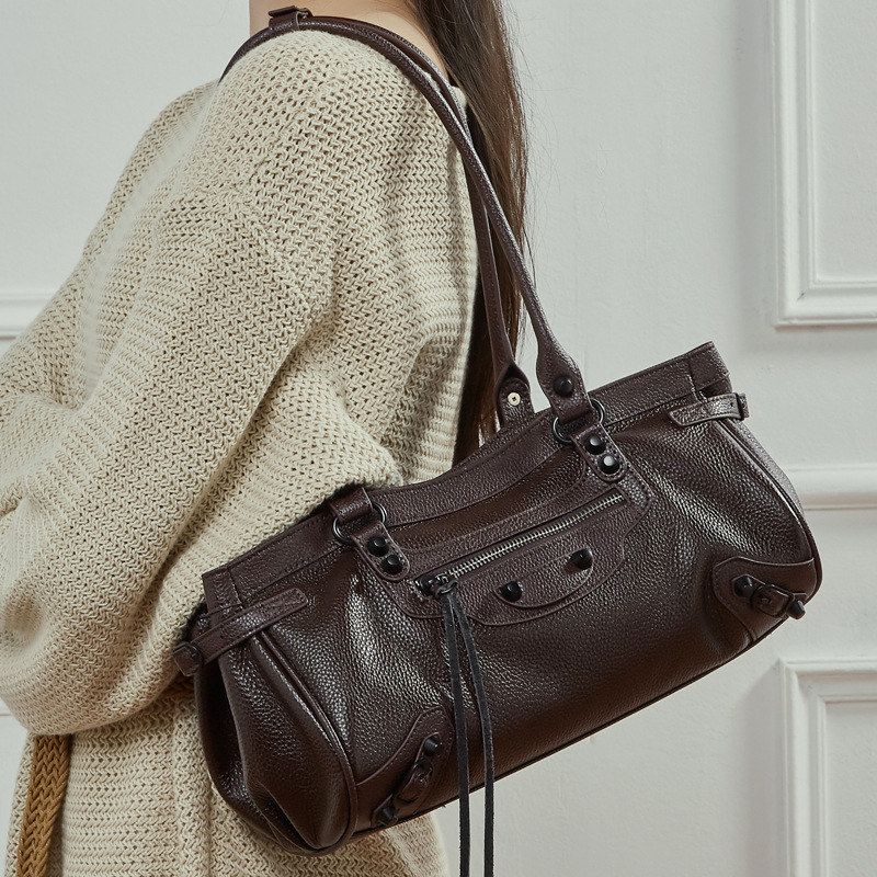 city铆钉头层牛皮包BG潮辣妹包