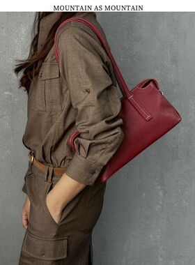 真皮复古法棍包韩国小众设计单肩包车缝线大容量红色牛皮腋下包