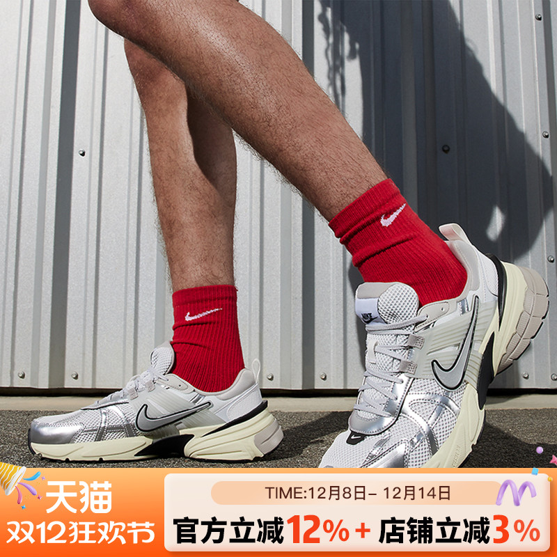 耐克男鞋V2KRUN运动鞋