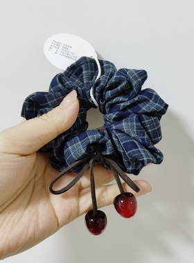 （满15包邮发货）大厂品牌格子樱桃吊坠蝴蝶结肠圈