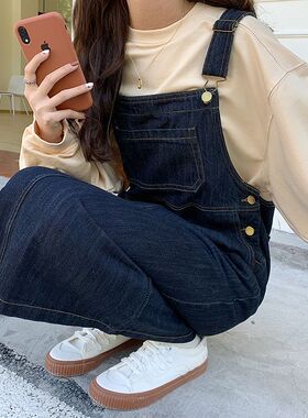 深蓝色连衣裙女装初秋2024新款复古中长款裙子修身显瘦牛仔背带裙