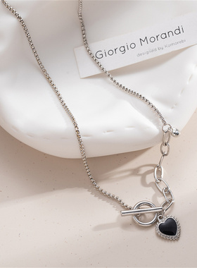 短款气质黑色爱心项链