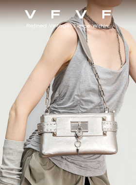 VFVF银色信封包单肩法棍腋下包斜挎小方包通勤手提女包包2026新款