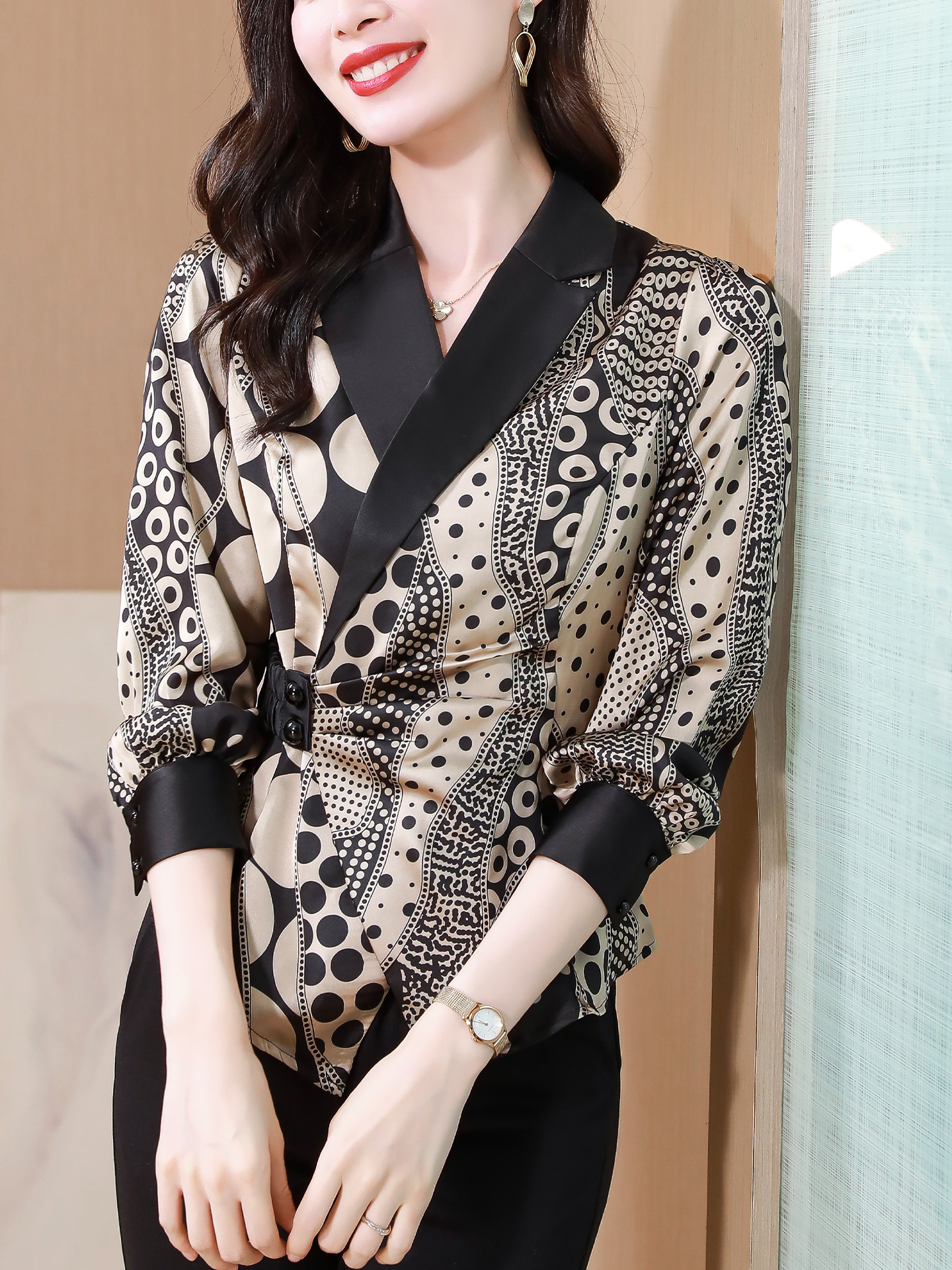 ROUMIKL欧货时尚印花长袖衬衫女秋装气质西装领小衫显瘦洋气妈妈