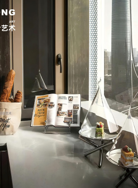 空合现代简约仿真面包杂志摆件