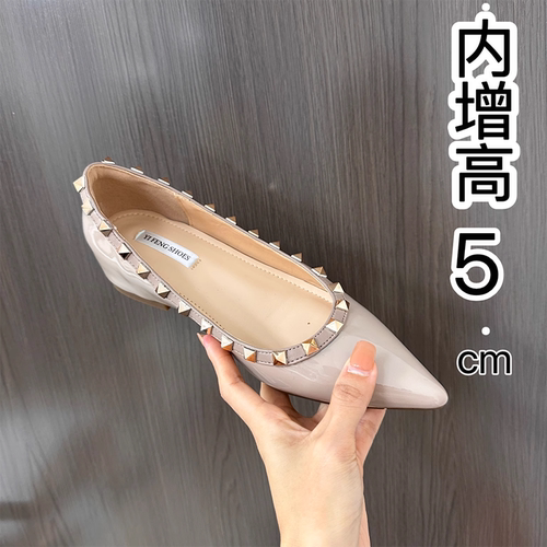 内增高5cm尖头浅口漆皮单鞋