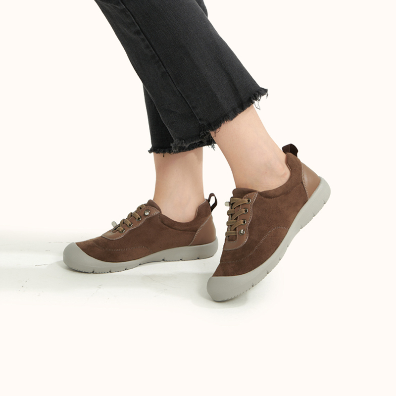 妈妈鞋轻便防滑不累脚舒适