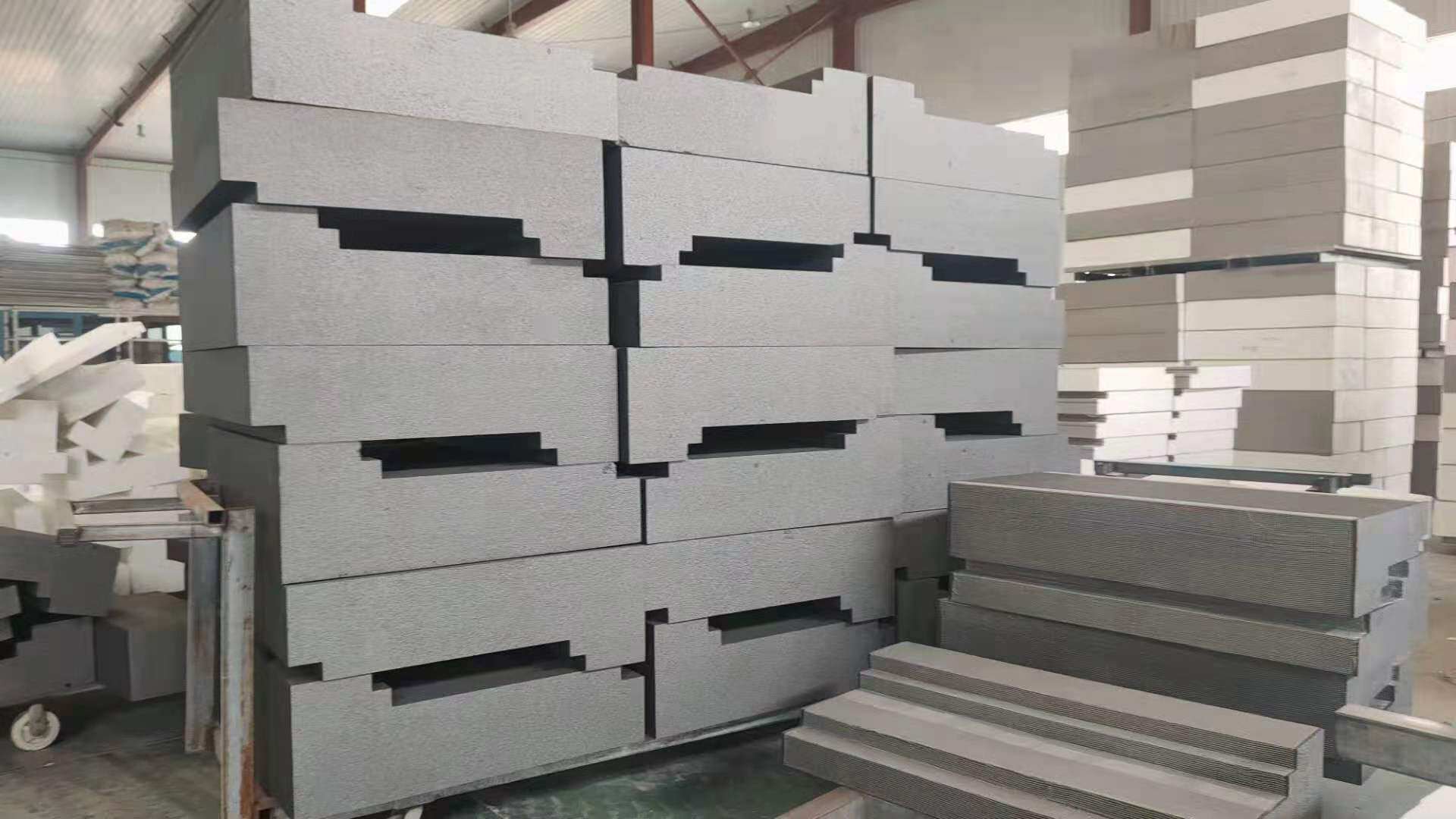 天津泡沫板线条 欧式构件装饰 eps罗马柱造型护墙角挂浆楼房滴水