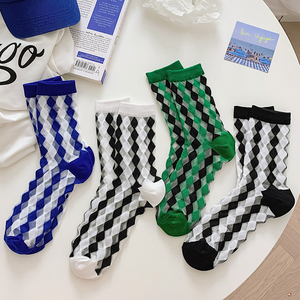 黑白格子袜子女中筒袜春夏薄款水晶袜菱格糖果色透明透气玻璃丝袜