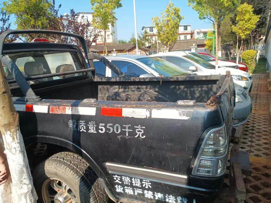 6月6日楚雄云EF7902江淮牌MC1022CH5R3轻型栏板货车一辆网络拍卖公告