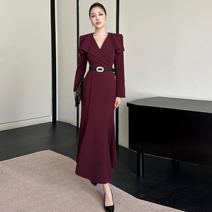 长袖荷叶边V领显瘦修身气质显身材遮肚子鱼尾长裙冬季连衣裙新款