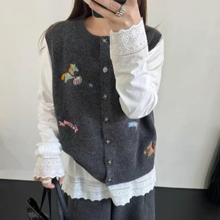 BADX正品欧货刺绣卡通减龄无袖针织马甲女冬季叠穿长袖衬衣两件套