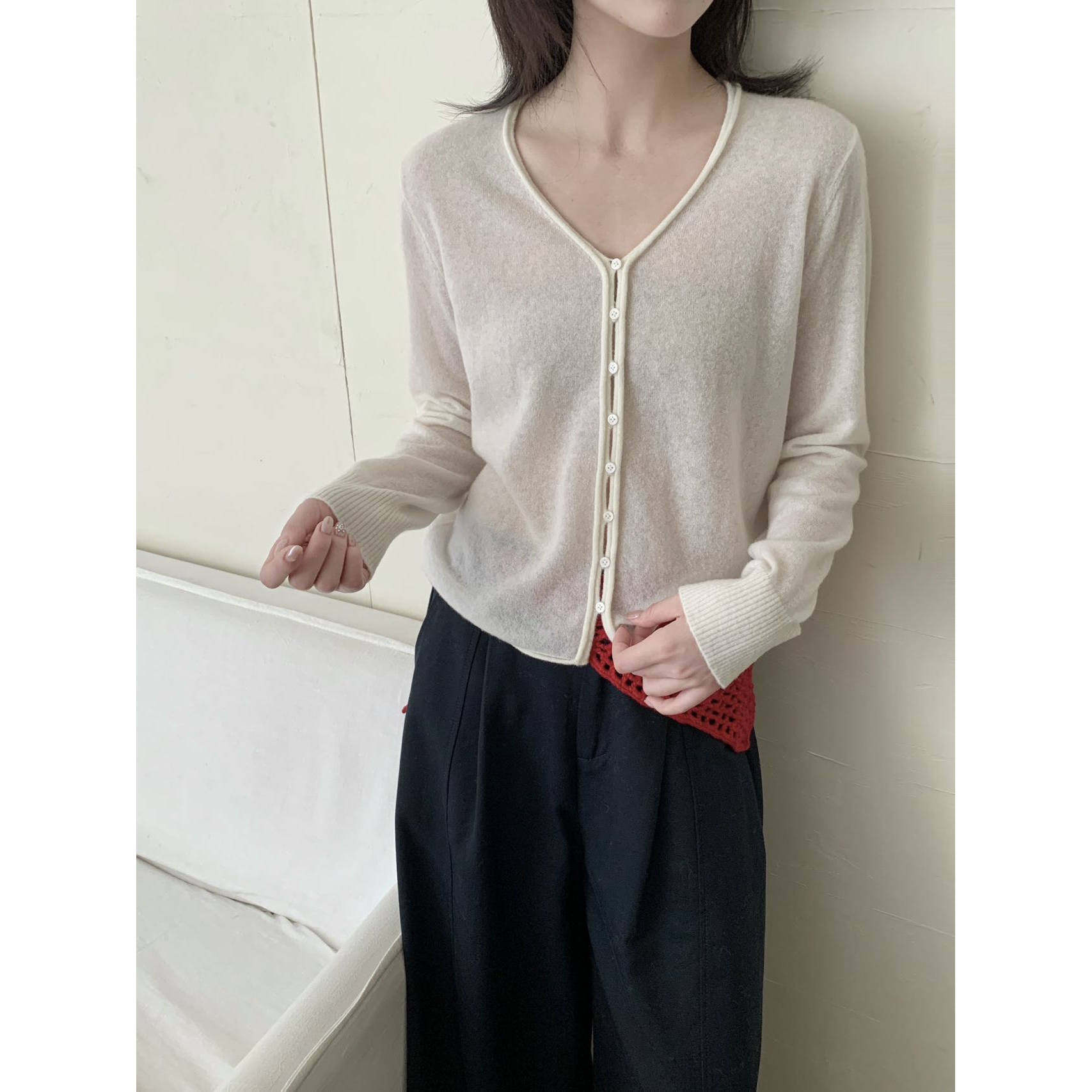 BADX正品纯色v领小羊驼绒针织开衫女冬季宽松显瘦短毛衣外套上衣,女装/女士精品,毛针织衫,淘宝优惠券,粉丝福利购,淘宝优惠卷