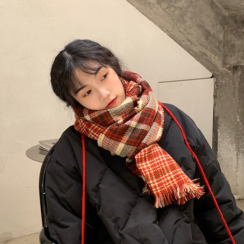 郑多喜 圣诞风红色格纹大围巾女冬季保暖日系可爱韩版ins百搭围脖 - 封面