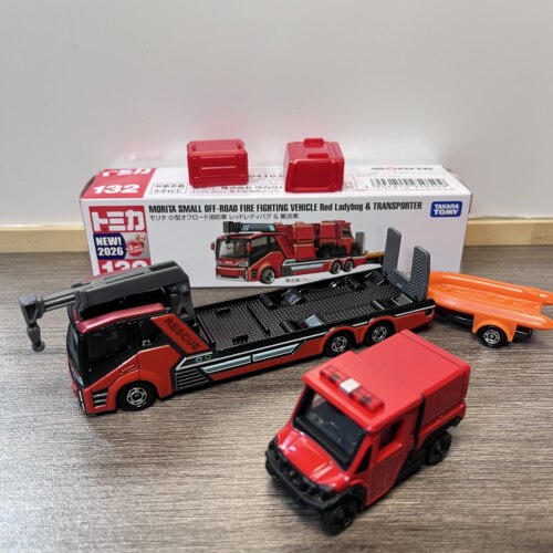 TOMY多美卡6月新车132号长款消防车搬运拖车合金小车模型玩具摆件