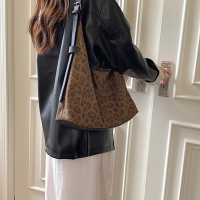 大容量豹纹包2025新款时尚百搭单肩斜挎包复古简约休闲通勤托特包