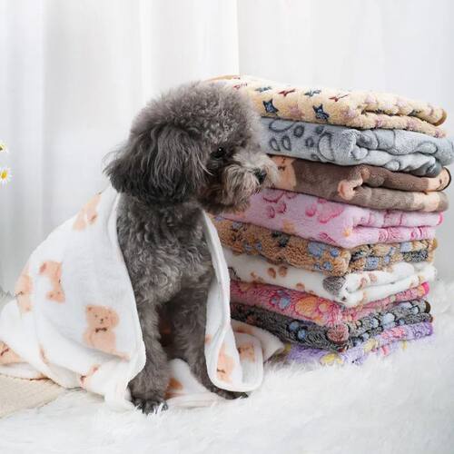 Soft Fluffy High Quality Pet Blanket Flannel Dog Sleeping Bl