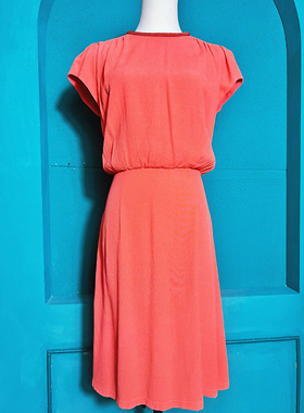 PINKO精美意大利风格剪裁连衣裙