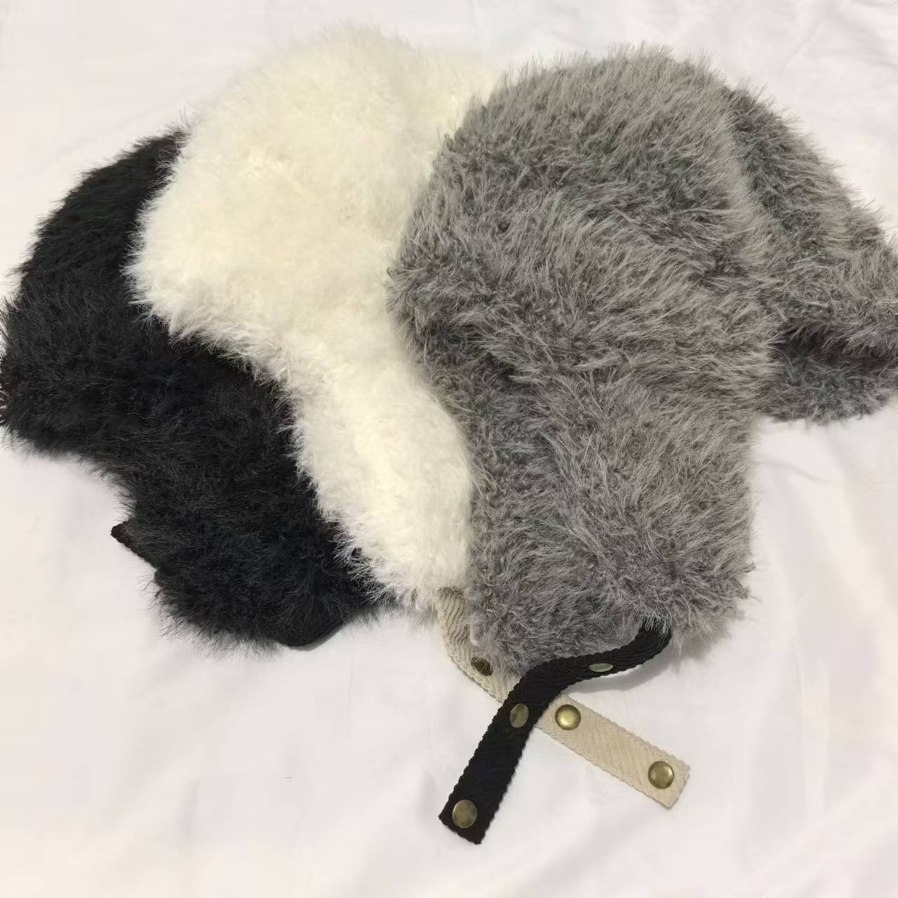 韩系纯色羊羔毛加厚保暖护耳雷锋帽女秋冬百搭骑行防风滑雪帽子潮