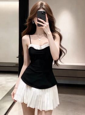 辣妹风性感撞色无袖吊带连衣裙设计感黑白拼色显瘦百褶A字短裙子