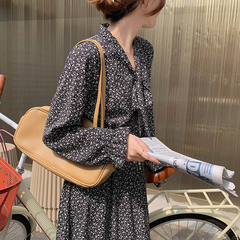 Real shot spring and summer new loose show thin versatile retro floral skirt collar waist show thin long sleeve dress