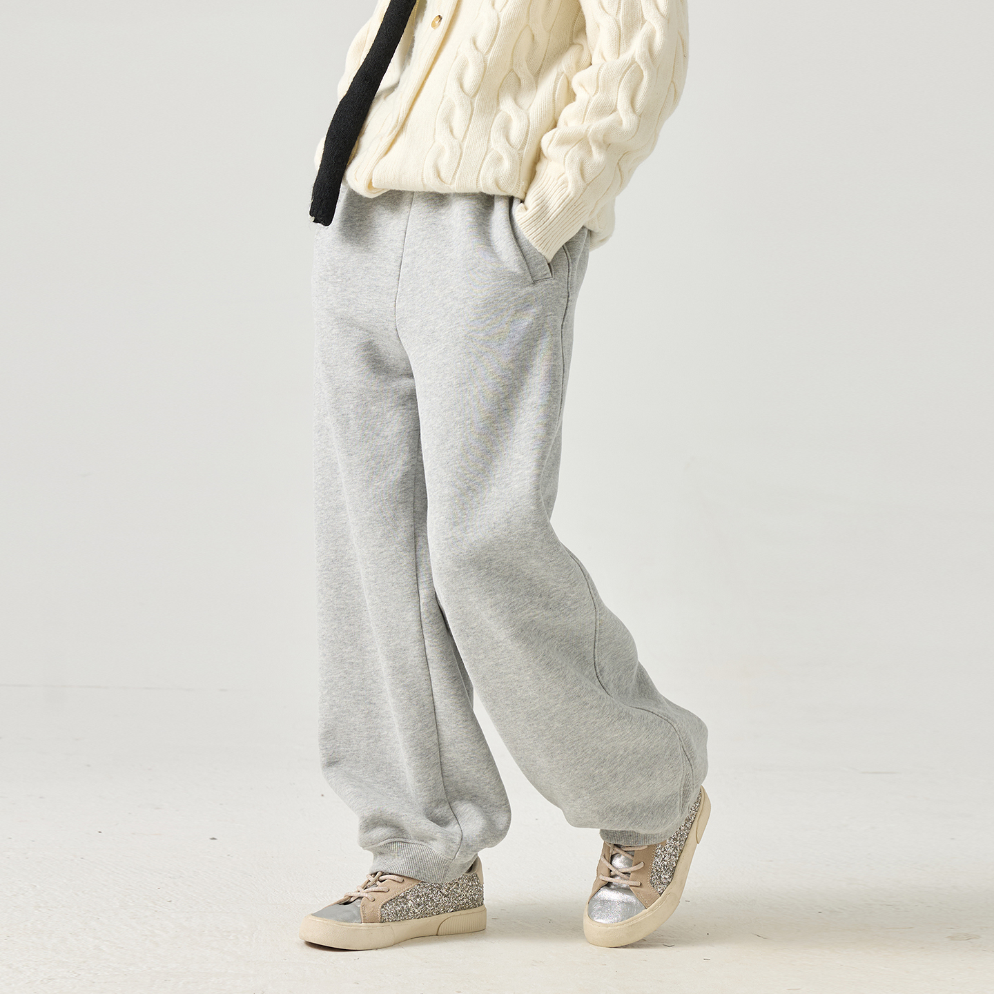 gugumini童装冬季加厚加绒运动裤