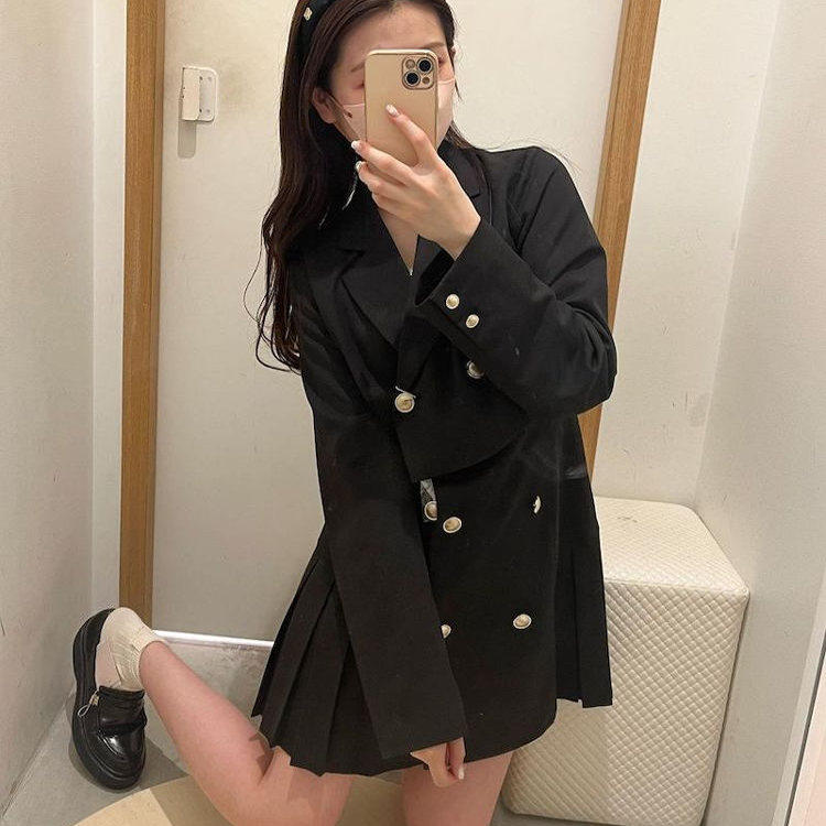 日系贵牌设计感金属纽扣原宿小香风双排扣长袖外套背心百褶裙套装