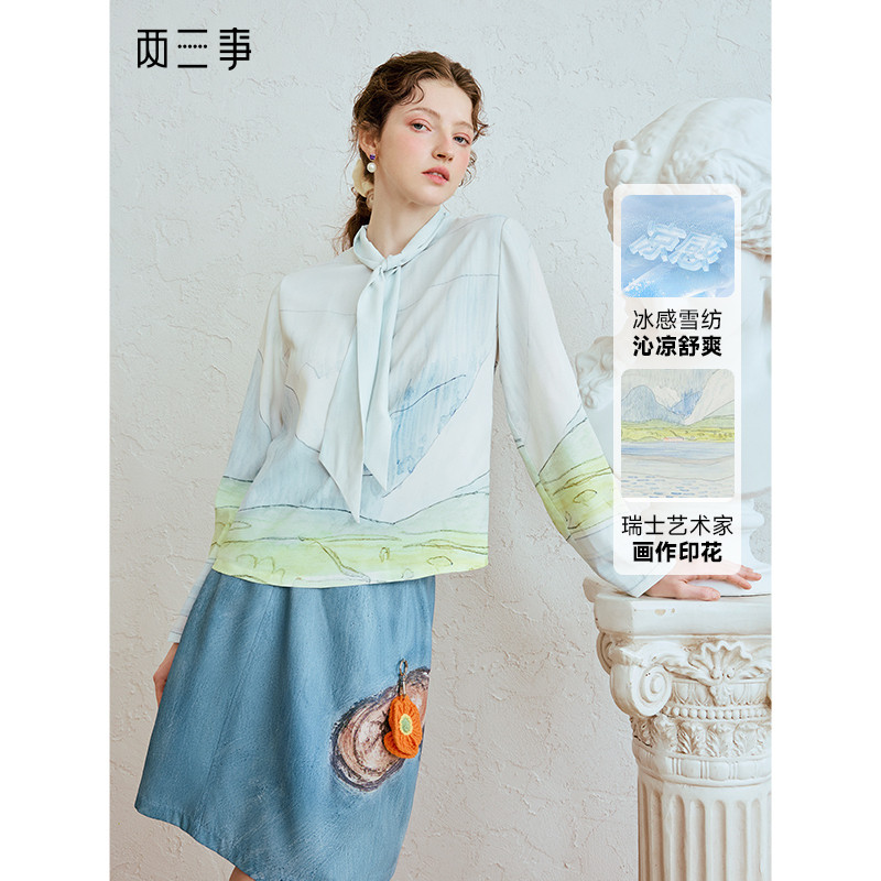 两三事远山雾时复古印花绑带领长袖衬衫女衬衣