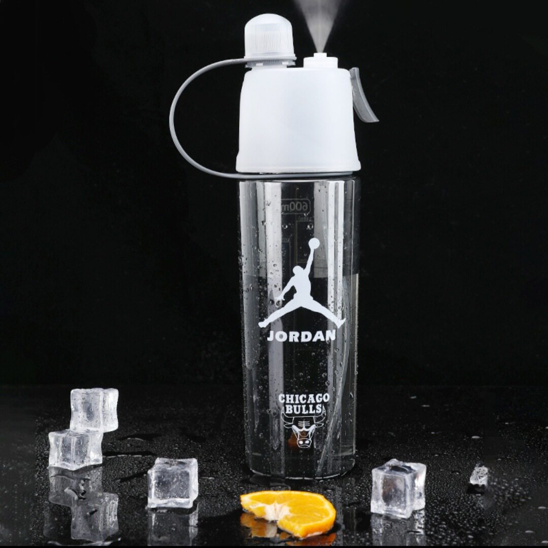 学生儿童喷雾水杯篮球NBA户外塑料杯水壶创意呲水喷雾式水壶碰水