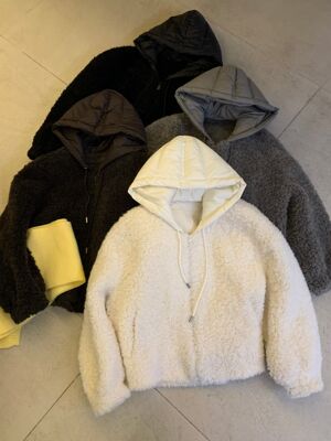 欧货2025冬氛围感气质减龄女小个子宽松皮毛一体连帽毛毛外套8798