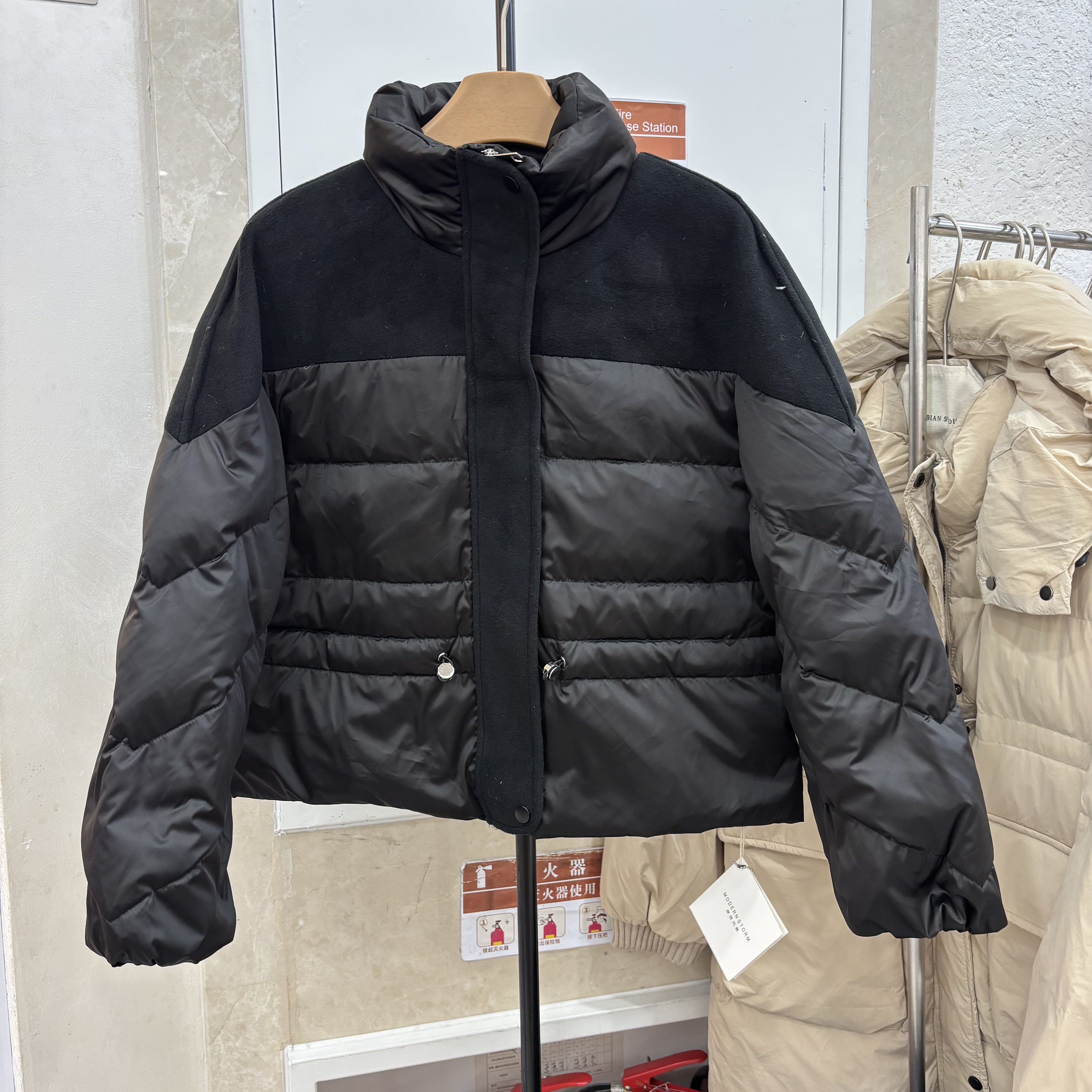 90白鸭绒拼呢料收腰羽绒服女2025冬季新款韩版宽松保暖外套25120