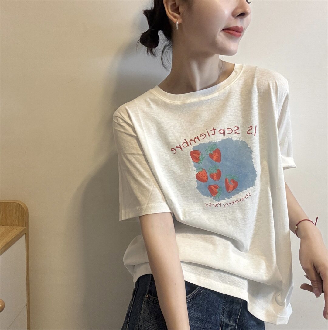 韩式休闲风草莓印花高级短袖T恤女2026夏季新款宽松百搭减龄上衣