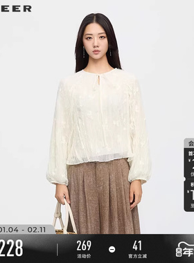 sdeer圣迪奥女装25秋季复古系带圆领绣花插肩袖上衣S253Z3206