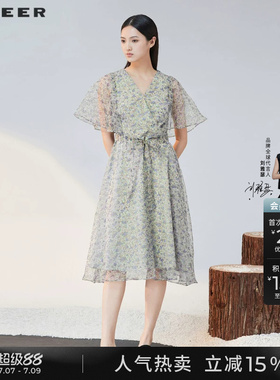 sdeer圣迪奥夏季女装小清新V领收腰碎花泡泡袖连衣裙S223Z123N