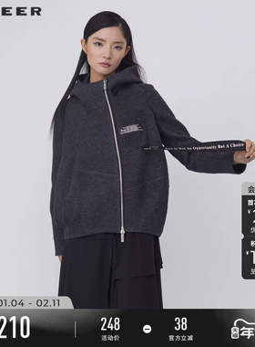 sdeer圣迪奥女装高领连帽字母织带不规则茧型毛呢短外套S214Z2209