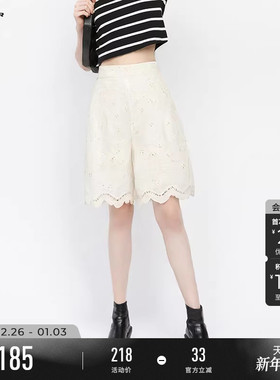 sdeer圣迪奥女25年新品田园风松紧镂空绣花A字白色短裤S252Z0904
