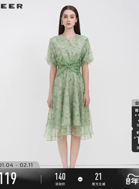 sdeer圣迪奥女装春装V领碎花甜美泡泡袖连衣裙S223Z122J